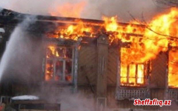 Suraxanıda 3 otaqlı ev yandı