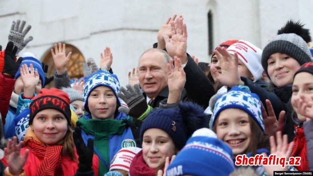 Putin Rusiyada əhalinin azalmasının qarşısını almağa çalışır – 67 milyard dollar xərcləyəcək