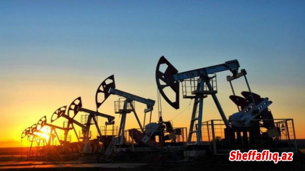 İranda neft hasilatı son 40 ilin minimum həddinə enib
