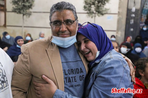 “Al-Jazeera”nin jurnalisti dörd illik həbsdən sonra azadlığa çıxdı