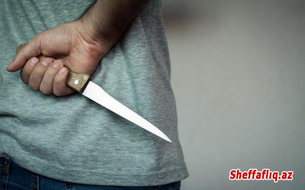 Paytaxtda 51 yaşlı qadın dayanacaqda bıçaqlandı