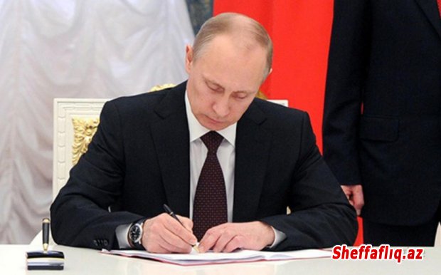Rusiya prezidenti Vladimir Putin 56 nəfərə general rütbəsi verib