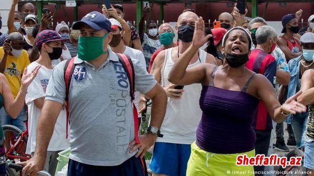 Kuba prezidenti kommunistləri meydanlara səslədi