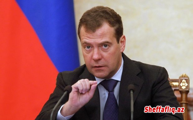 Dmitri Medvedev Estoniyanı təhdid edib