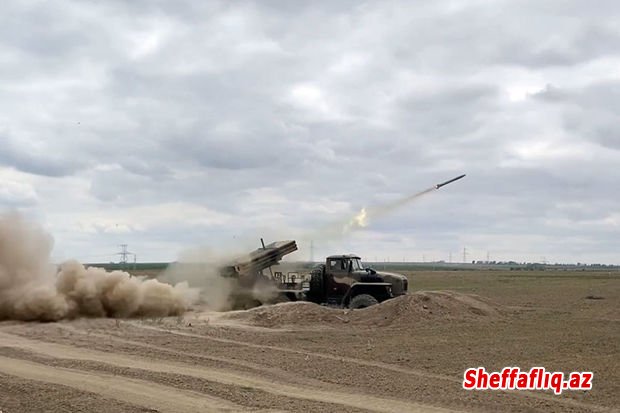 Raket və Artilleriya Qoşunlarının təlimlərindən görüntülər - VİDEO