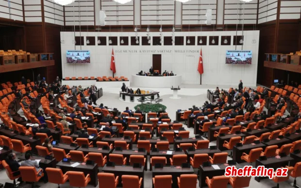 Türkiyə parlamenti 2024-cü il büdcəsini və bir sıra qanunları qəbul etdikdən sonra qış tətilinə çıxıb.