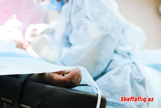 Bakıda avtomobil piyadanı vuraraq öldürüb