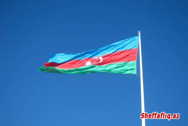 Dövlət Suverenliyi Günü bayramlar sırasına daxil edilir