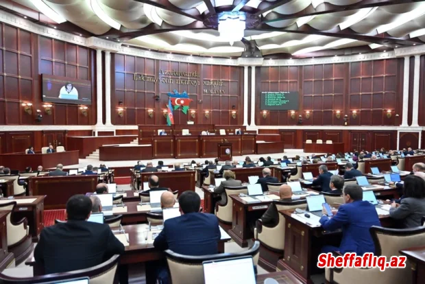 Milli Məclisin payız sessiyasının sonuncu plenar iclası başlayıb