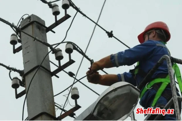 Abşeronda "Azərişıq"ın əməkdaşı cərəyan vurması nəticəsində ölüb