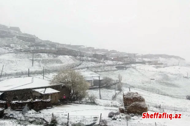 Bəzi yerlərdə qarın hündürlüyü 3 sm-ə çatıb - FAKTİKİ HAVA