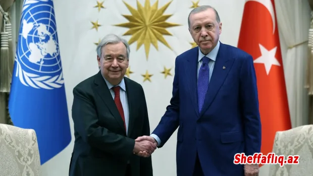 Türkiyə Prezidenti Rəcəb Tayyib Ərdoğan BMT-nin baş katibi Antonio Quterreşlə telefon danışığı aparıb. Türkiyə Prezidenti Rəcəb Tayyib Ərdoğan BMT-nin baş katibi Antonio Quterreşlə telefon danışığı aparıb.