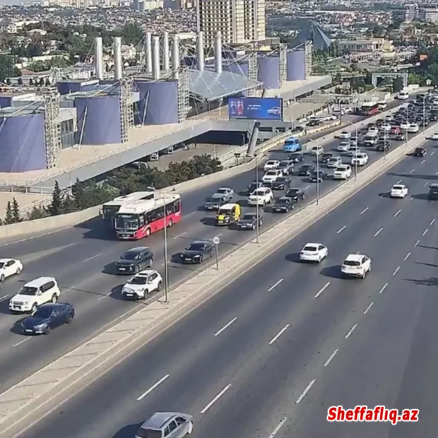 Bakıda 6 istiqamətdə tıxac müşahidə olunur