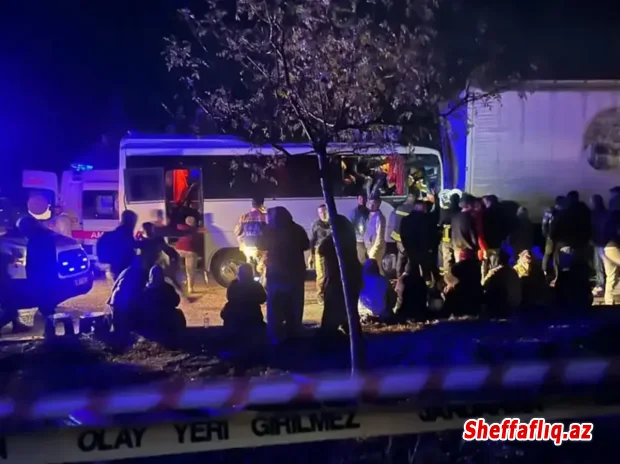 Türkiyədə yol qəzası nəticəsində 17 nəfər xəsarət alıb