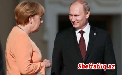Putin və Merkel Ukrayna ərazisi vasitəsilə Rusiya qazının tranziti şərtləri haqqında üçtərəfli danışıqlar mövzusunu müzakirə ediblər.