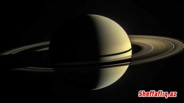Yeni bir araşdırma:Saturnun qıvrımları planetin simvolik üzüklərində dalğalar yaradır.