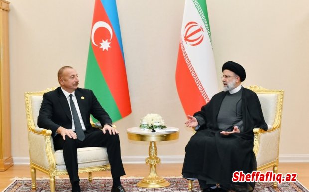 İran Prezidenti Azərbaycan liderinə təbrik məktubu ünvanlayıb