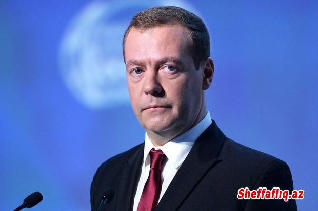 Medvedevin jurnalisti nəyə görə bloka atmasının səbəbi bilindi