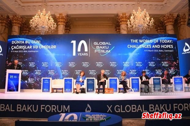 X Qlobal Bakı Forumu çərçivəsində ilk panel iclası keçirilib - FOTO