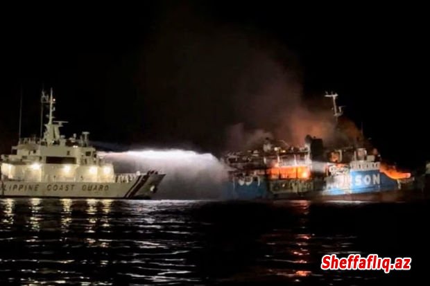 Flippində 200 sərnişini daşıyan gəmi alovlandı