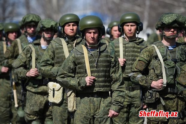 Ukrayna ordusu xilas etdiyi rusiyalı əsgərləri əsir götürdü - VİDEO