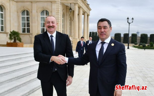 Azərbaycan Respublikasının Prezidenti İlham Əliyev noyabrın 24-də Qırğızıstan Respublikasının Prezidenti Sadır Japarov ilə görüşüb.