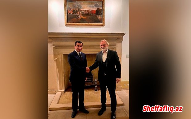 Hikmət Hacıyev RUSI Britaniya İnstitutunda görüş keçirib