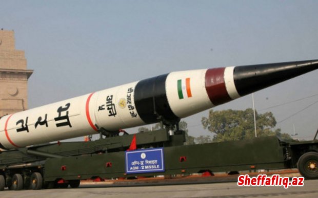 Hindistan bölünən döyüş başlığı olan ilk ballistik raketini sınaqdan keçirib