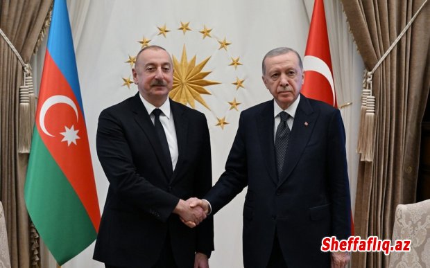 Azərbaycan Prezidenti İlham Əliyevlə Türkiyə Prezidenti Rəcəb Tayyib Ərdoğan arasında telefon danışığı olub. Azərbaycan Prezidenti İlham Əliyevlə Türkiyə Prezidenti Rəcəb Tayyib Ərdoğan arasında telefon danışığı olub.