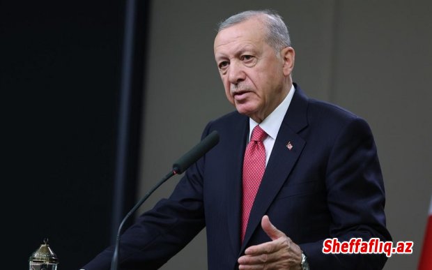 Türkiyə Prezidenti Rəcəb Tayyib Ərdoğanla Qətər əmiri Şeyx Təmim bin Həməd Al Tani arasında telefon danışığı olub. Türkiyə Prezidenti Rəcəb Tayyib Ərdoğanla Qətər əmiri Şeyx Təmim bin Həməd Al Tani arasında telefon danışığı olub.