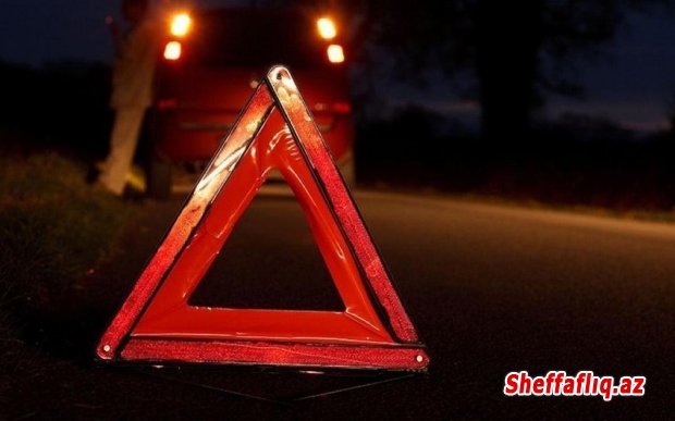 Ağsuda sərnişin mikroavtobusu qəzaya uğrayıb.