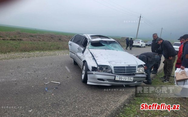 Oğuzda avtomobil aşıb, xəsarət alanlar var Oğuzda avtomobil aşıb, xəsarət alanlar var