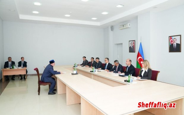 Dini Komitənin sədri Oğuzda vətəndaşları qəbul edib