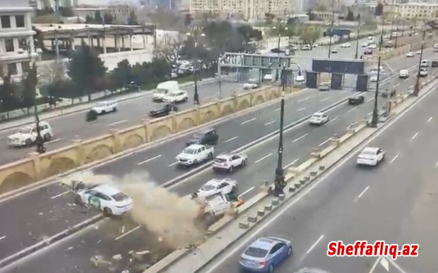 Heydər Əliyev prospektində baş verən qəza ilə bağlı polis araşdırma aparır Heydər Əliyev prospektində baş verən qəza ilə bağlı polis araşdırma aparır