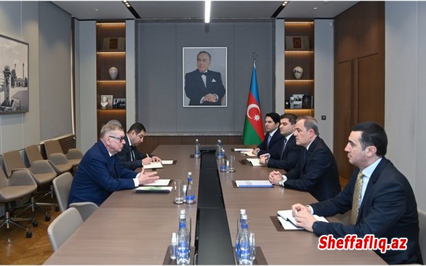 Ceyhun Bayramov BMT rəsmisi ilə mina təhlükəsi ilə mübarizə səylərində əməkdaşlığı müzakirə edib