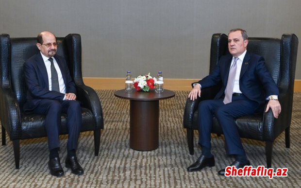 Azərbaycan və Yəmən XİN başçıları əməkdaşlıq perspektivlərini müzakirə ediblər Azərbaycan və Yəmən XİN başçıları əməkdaşlıq perspektivlərini müzakirə ediblər