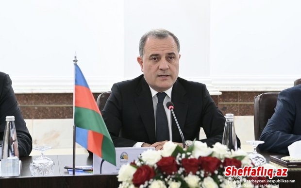 Ceyhun Bayramov iraqlı həmkarını Ermənistanla normallaşma prosesi barədə məlumatlandırıb Ceyhun Bayramov iraqlı həmkarını Ermənistanla normallaşma prosesi barədə məlumatlandırıb