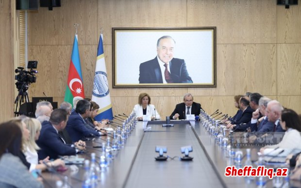 Ənənəvi dəyərlərin və ailə institutunun qorunmasında təhsilin roluna həsr olunan konfrans keçirilib