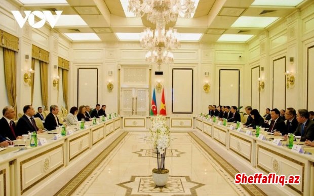 Sahibə Qafarova vyetnamlı həmkarını Azərbaycana səfərə dəvət edib Sahibə Qafarova vyetnamlı həmkarını Azərbaycana səfərə dəvət edib