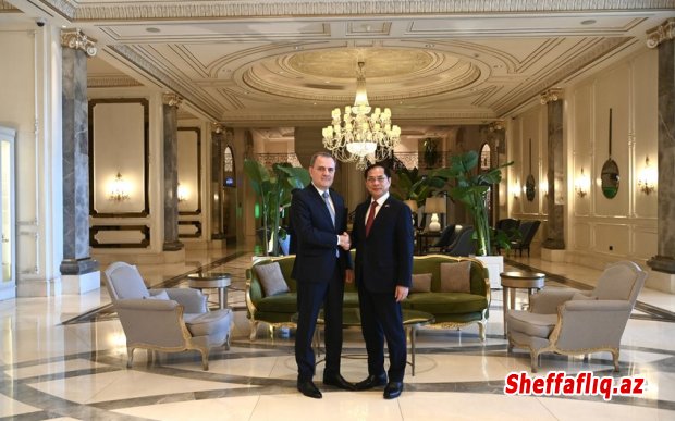 Azərbaycan və Vyetnam XİN başçıları strateji tərəfdaşlığı müzakirə ediblər