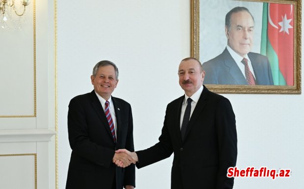 Prezident İlham Əliyev ABŞ Senatının Xarici Əlaqələr Komitəsinin üzvünü qəbul edib