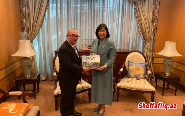 Azərbaycan səfiri Tailand XİN-in rəsmisi ilə iqtisadi məsələləri müzakirə edib Azərbaycan səfiri Tailand XİN-in rəsmisi ilə iqtisadi məsələləri müzakirə edib