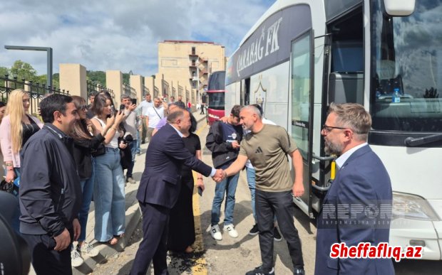 "Qarabağ" klubunun üzvləri Şuşada sakinlərlə görüşüblər
