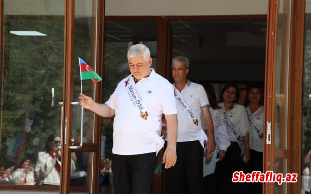 Xankəndidə 37 il əvvəl məzun olanlar üçün "Son zəng" mərasimi keçirilib