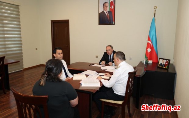 Kamran Əliyev Binəqədidə vətəndaşları qəbul edib