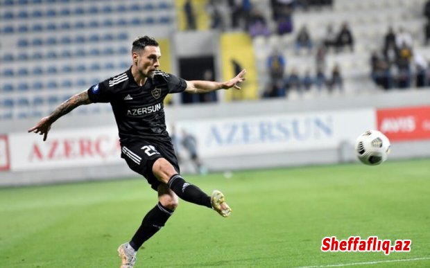"Qarabağ"ın monteneqrolu futbolçusu Marko Veşoviç klubdan ayrılıb.