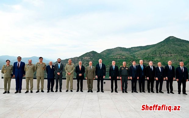 Müdafiə Nazirliyi həftəlik icmalını təqdim edib Müdafiə Nazirliyi həftəlik icmalını təqdim edib