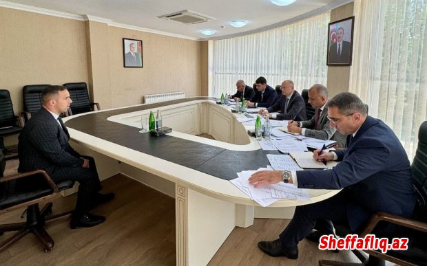 Energetika naziri Qusarda vətəndaşları qəbul edib