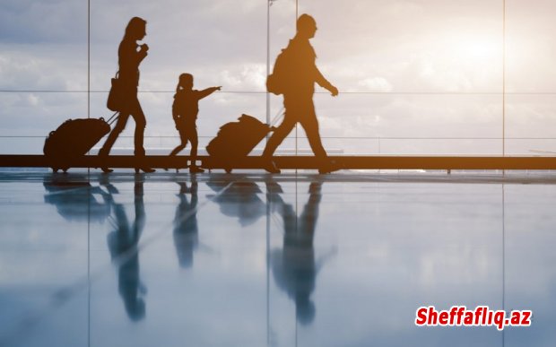 Azərbaycandan turist axını cüzi azalıb Azərbaycandan turist axını cüzi azalıb