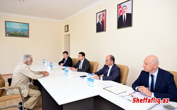 Adil Kərimli Lerikdə vətəndaşları qəbul edib Adil Kərimli Lerikdə vətəndaşları qəbul edib